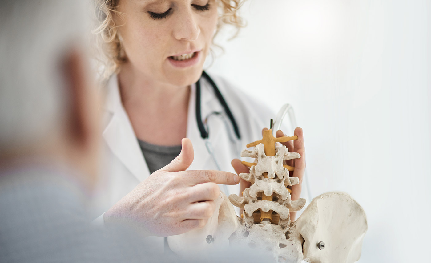Osteoporoza - czym jest i jak ją leczyć? 