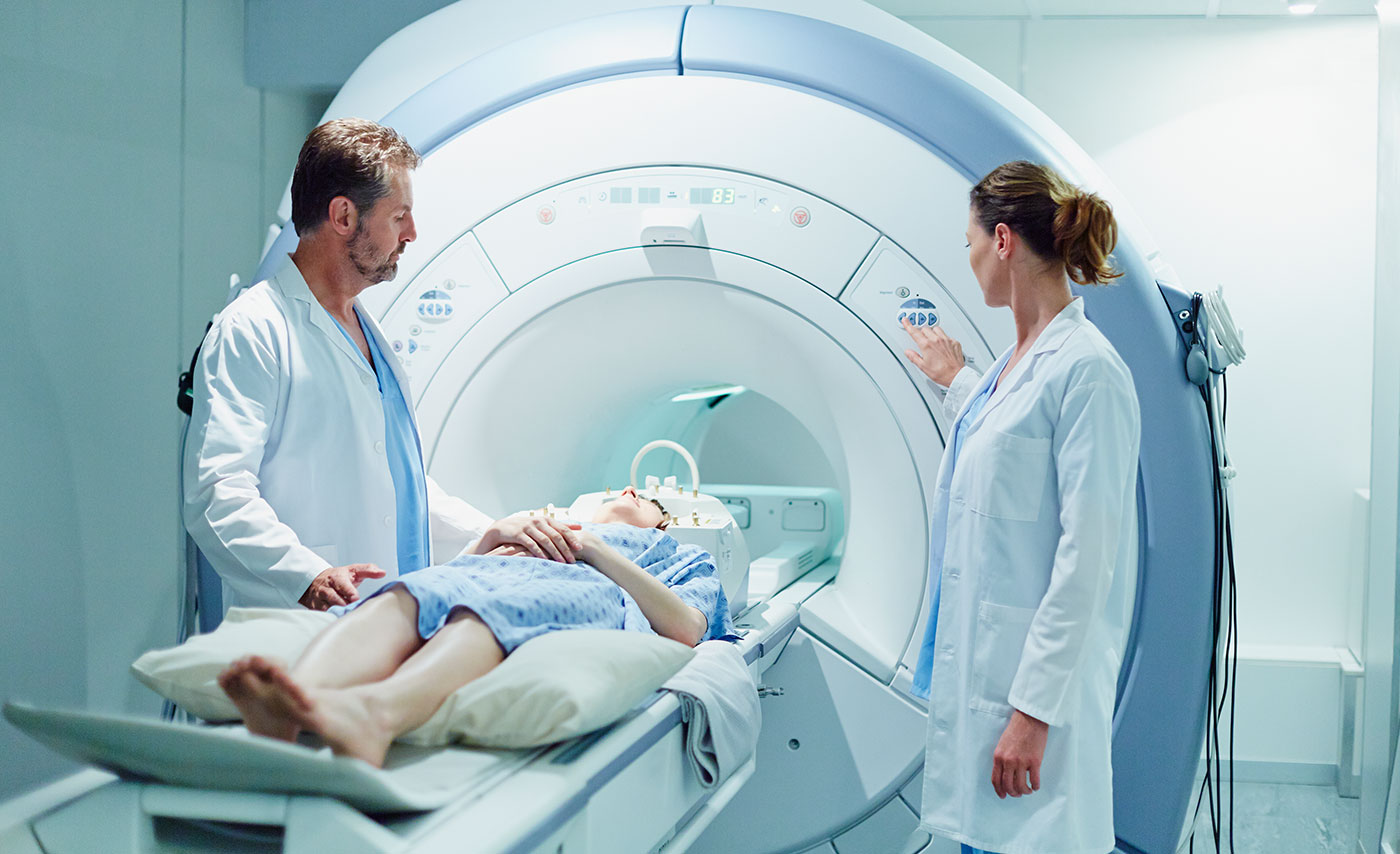 Czym różni się tomografia komputerowa od rezonansu i USG?