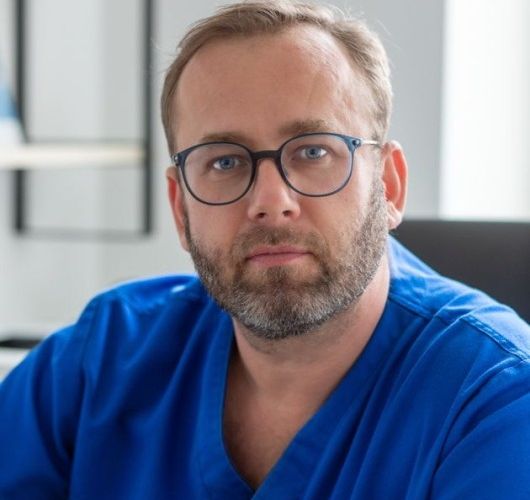 Lek. med. Łukasz Curyło